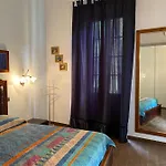 Merveilleux 2p, A 50 M De La Plage, En Plein Centre Appartement