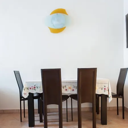 Merveilleux 2p, A 50 M De La Plage, En Plein Centre Apartment Menton