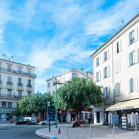 Appartement Merveilleux 2p, A 50 M De La Plage, En Plein Centre